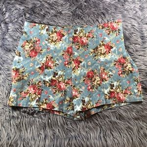 Love Culture rose printed jean shorts🌹🌹🌹size 9